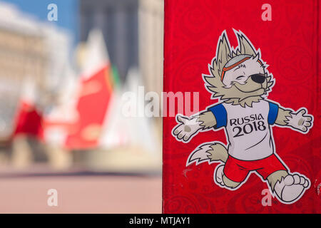 Mascotte officielle de la Coupe du Monde de la FIFA 2018 en Russie - Zabivaka dans les installations de sites emblématiques des villes participants de la Coupe du Monde de la FIFA 2018. Banque D'Images