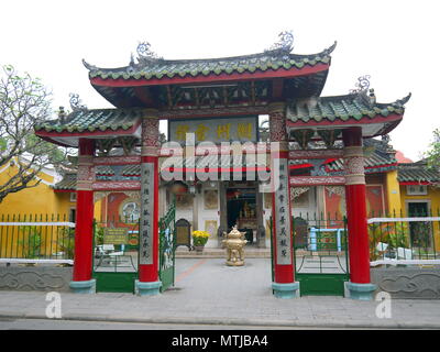 HOI AN, VIETNAM - 17ème Mars 2018 : La porte de Trieu Chau Assembly Hall à Hoi An, Vietnam Banque D'Images