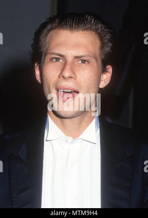 LOS ANGELES, CA - le 27 juin : l'Acteur Christian Slater assiste à la variété Club of Southern California's Big Heart Award Hommage à Joe Roth le 27 juin 1991 au Century Plaza Hotel de Los Angeles, Californie. Photo de Barry King/Alamy Stock Photo Banque D'Images