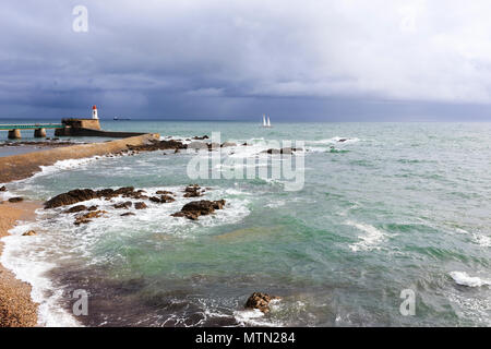 En France, en Vendée, Les Sables d'Olonne, le phare // France, Vendée (85), Les Sables-d'Olonne, le phare Banque D'Images