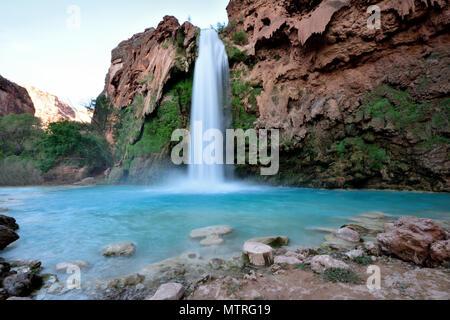 Havasu Creek et Automne Havasupai Banque D'Images