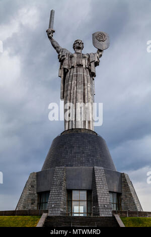 La Patrie Monument, Kiev, Ukraine Banque D'Images