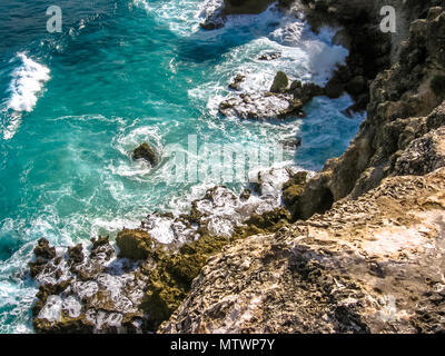 Pointe des Châteaux falaises situé dans l'extrême est de la terre ferme à 11 km de Saint-François en Guadeloupe, la Grande Terre, des Caraïbes. Banque D'Images