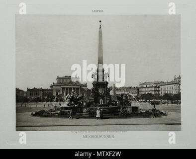 . Deutsch : Leipzig, Mendebrunnen Heliogravur 1898 auf dem Augustusplatz 19 x 25 cm, Plattenrand Verlag und Kunstanstalt Gustav Brinkmann Leipzig. 1898. Foto H.-P.Haack 366 Mendebrunnen 1898 Leipzig Banque D'Images