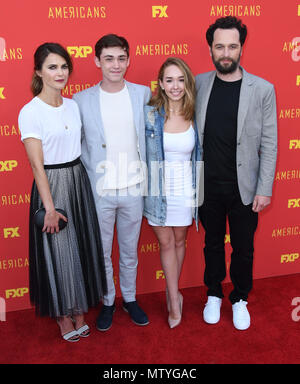 Burbank, CALIFORNIE, États-Unis. 30 mai 2018. 30 mai 2018 - Burbank, Californie - Keri Russell, Keidrich Sellati, Holly Taylor, Matthew Rhys. La finale de la série FYC ''The Americans'' de FX s'est tenue au Saban Media Center de la Television Academy. Crédit photo : Birdie Thompson/Admedia Banque D'Images