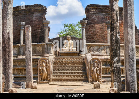 L'ancienne Vatadage à Polonnaruwa, Sri Lanka Banque D'Images