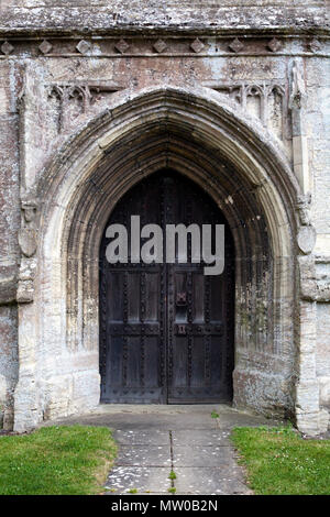 Porte de l'église Saint Pierre et Saint Paul, Northleach, Gloucestershire Banque D'Images