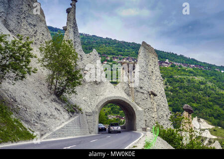 Vous pouvez Alamy toutes les images of Euseigne les pyramides de dans le Valais, Suisse Banque D'Images