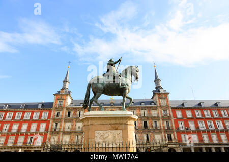 Statue de Philippe III, la Plaza Mayor, Madrid Espagne Banque D'Images