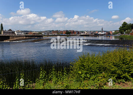 Trews Weir sur la rivière Exe. Exeter, Devon, UK. Août, 2017 Banque D'Images