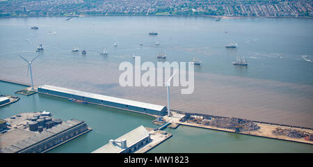 Photo aérienne de grands navires de quitter Liverpool sur Dabinda Banque D'Images