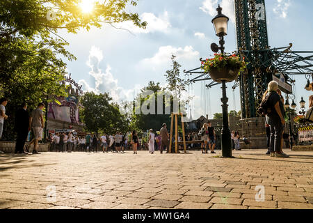 Vienne Autriche Mai.26, 2018 Le parc d'attractions Prater, les personnes bénéficiant de temps libre à une maison de vacances Banque D'Images