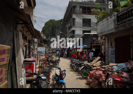 Vue d'une des rues principales de la ville d'El Nido Palawan Philippines,, Banque D'Images