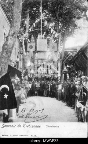 . Anglais : Carte postale avec éclairage pour une fête à Trébizonde (Trabzon, Turquie). 10 juin 2014, 18:21:12. Osman Nuri 293 Éclairage à Trébizonde Banque D'Images