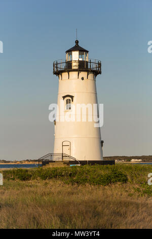 Edgartown Harbor Light protège les marins à l'entrée de Edgartown Harbor et Katama Bay dans la région de Falmouth, Massachusetts sur Martha's Vineyard. Banque D'Images