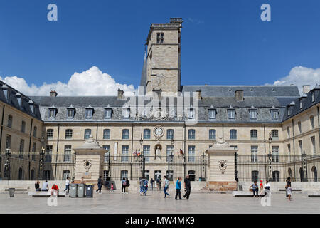 DIJON, FRANCE, 20 mai 2018 : le Palais des Ducs de Bourgogne (Palais des Ducs et des Etats de Bourgogne) est un architecte remarquablement bien conservé Banque D'Images