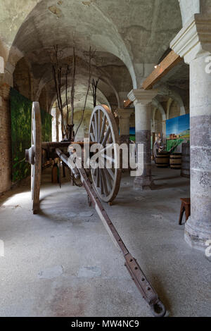 Cîteaux, FRANCE, le 21 mai 2018 : vieux bâtiment dans l'abbaye de Cîteaux. L'Abbaye de Cîteaux a été fondé en 1098 par un groupe de moines de l'abbaye de Molesme. Au cours de la Fr Banque D'Images