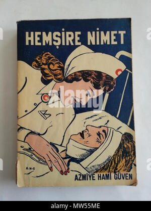 . Anglais : couverture du roman 1951 par Azmiye Hami Güven. 30 mars 2015, 14:50:11. Inconnu 271 Hemsire Nimet Banque D'Images