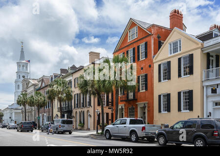 Rue colorée à Charleston en Caroline du Sud Banque D'Images