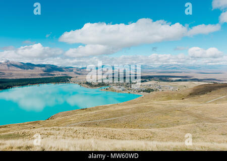 Vue aérienne du lac Tekapo de Mount John Observatory à Canterbury, Nouvelle-Zélande Banque D'Images