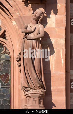 Bâle, Münster (Basler Münster), törichte Westfassade, Jungfrau, um 1280/1285 Banque D'Images