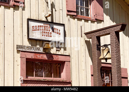 Vieux Moulin Hastings Store museum heritage building au Point gris, Vancouver, BC, Canada Banque D'Images