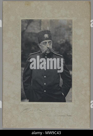. Une carte de visite avec portrait de Mozaffar al-Din Shah . L'un des 274 Photographies Vintage . Entre 1876 et 1925 99 Le Musée de Brooklyn - Une carte de visite avec portrait de Mozaffar al-Din Shah, l'un des 274 Photographies Vintage Banque D'Images