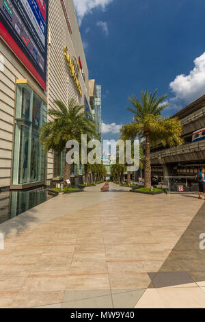 Thaïlande - 30 août, Siam Paragon mall passage extérieur 30, 2017 à Bangkok, Thaïlande Banque D'Images