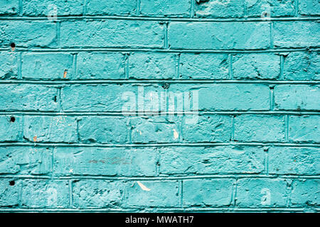 Turquoise peint vintage grunge texture mur de briques de base en milieu urbain. Texture horizontale. Pour résumé fond, motif, papier peint ou design de bannières Banque D'Images