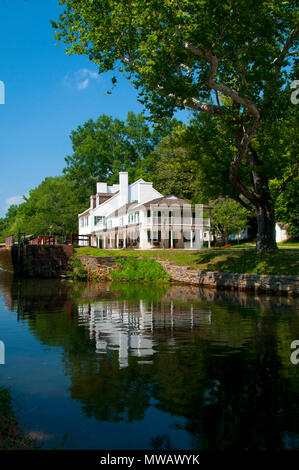 Taverne de Great Falls Visitor Centre sur Chesapeake and Ohio Canal, Chesapeake and Ohio Canal National Historic Park, Great Falls Park, Maryland Banque D'Images