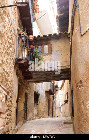 Les rues et les coins du village médiéval de Valderrobres, Mantarraya, Teruel province, Aragon, Espagne Banque D'Images