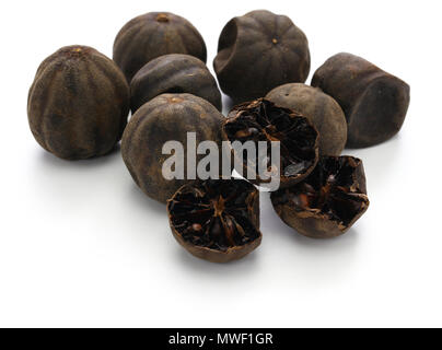 Persan séché, lime noire limu amani isolé sur fond blanc Banque D'Images