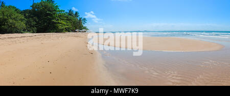 Itacaré, Brésil - 8 décembre 2016 : panorama de la plage de Barra Grande au Brésil Ponta do Muta Banque D'Images