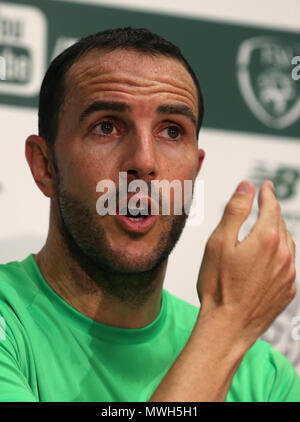 La République d'Irlande John O'Shea au cours de la conférence de presse au Centre National de Formation de la FAI, Abbotstown, Irlande. Banque D'Images