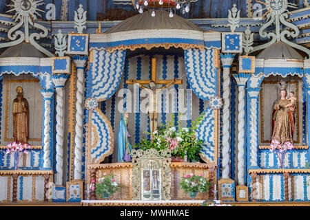 L'île de Quinchao, Chiloé, Chili : intérieur baroque de l'Église au Patrimoine Mondial de l'Unesco à Achao. Banque D'Images