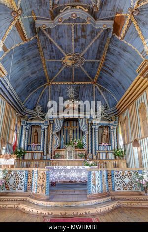 L'île de Quinchao, Chiloé, Chili : intérieur baroque de l'Église au Patrimoine Mondial de l'Unesco à Achao. Banque D'Images