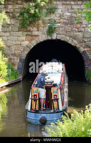 L'entrée du canal de Worcester et Birmingham l'extrémité sud du tunnel Tardebigge, Tardebigge, Worcestershire, Angleterre, RU Banque D'Images