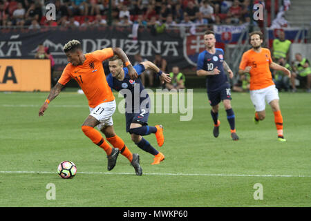 Trnava, Slovaquie. 31 mai, 2018. Patrick Van Aanholt (11) pendant le match de football entre la Slovaquie et les Pays-Bas (1 - 1). Banque D'Images