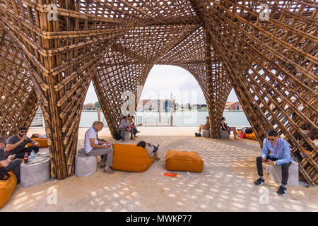 Vo Trong Nghia Architectes, Bambou Stalactite pavilion, 2018 Biennale d'architecture de Venise, l'Arsenale Venise Banque D'Images