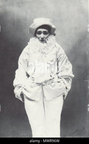 . French : Photo de Sarah Bernhardt comme Jean Richepin dans Pierrot Pierrot "l'assassin" (1883). 1883. Photo de l'Atelier Nadar. 544 Sarah Bernhardt comme Pierrot Banque D'Images