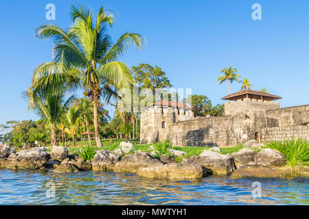 La forteresse de San Felipe de Lara près de Rio Dulce, Guatemala, Amérique Centrale Banque D'Images