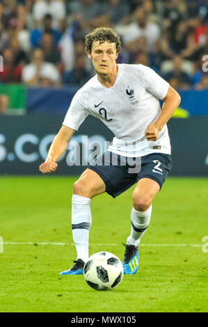 Nice, France. 1er juin 2018. Football Football - match amical - la France contre l'Italie - l'Allianz Riviera, Nice, France - 1 juin 2018 France Benjamin Pavard en action Crédit : BTWImages Sport/Alamy Live News Banque D'Images