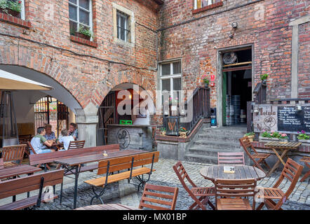 Wroclaw Wroclaw Motyla Noga Restaurant pub ancienne prison de la ville médiévale de Wroclaw Banque D'Images