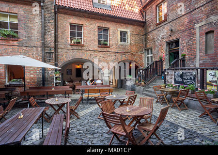 Wroclaw Wroclaw Motyla Noga Restaurant pub ancienne prison de la ville médiévale de Wroclaw Banque D'Images