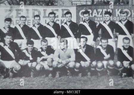 . Deutsch : SK Sturm Graz, 1955 Mannschaftsfoto . 1955. SK Sturm Graz Sturm Graz 1955 580 Banque D'Images