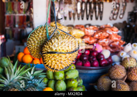 Durians à vendre à Bali Indonésie Banque D'Images