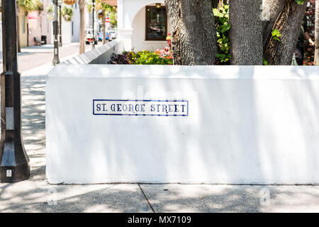 Saint Augustin, USA - 10 mai 2018 : signer pour St George Street, au centre-ville de magasins Florida City célèbre ville historique espagnol, journée ensoleillée de l'été, personne ne Banque D'Images