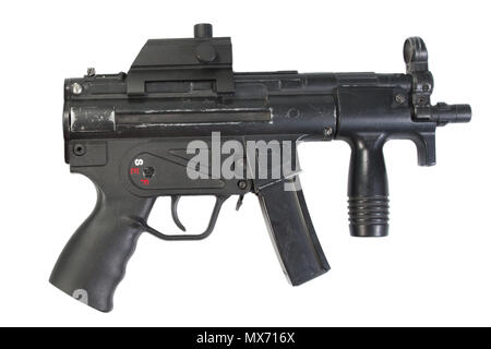 Pistolet mitrailleur allemand MP5 moderne isolé Banque D'Images