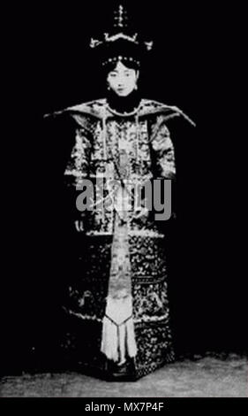 . Photographie de la dynastie Qing Impératrice Gobele Wan-Rong de XuanTong. Au début des années 1900. 187 Cour Wan-Rong Gobele photogrpher Empress (02) Banque D'Images