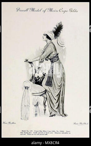 . Anglais : Fashion Design by Christoph Drecoll (1851-1939). Crêpe moiré bleu français Gilda. Jupe drapée avec élégance. Ceinture et de la courroie en satin noir. Broderie bulgare sur la fin de l'écharpe filet blanc Gilet avec ruffle plissé. Tenue de cocktail par couturier Baron Christoph von Drecoll. Publié par Haas frères. 6 mai 2014, 10:22:18. Christop Drecoll (1851-1939) 170 Modèle Drecoll de crêpe moiré Gilda. Saison Printemps 1913 Paris Banque D'Images